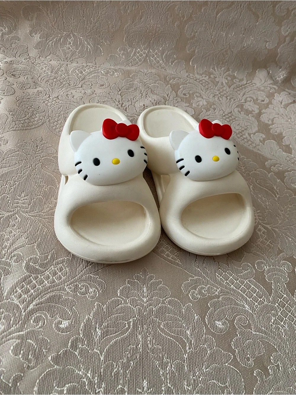 Hello Kitty White Kids Slide Sandals with Red Bow